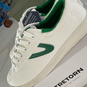 NWT New in Box Tretorn Nylite Plus Green Stripe Canvas sneakers - size 8